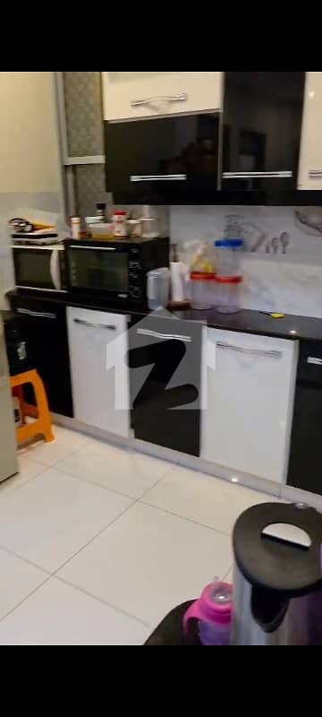 FOR RENT: 2,000 SQ FT LUXURY 3-BED APARTMENT (UNFURNISHED) PARK FACING PROJECT, DHA KARACHI