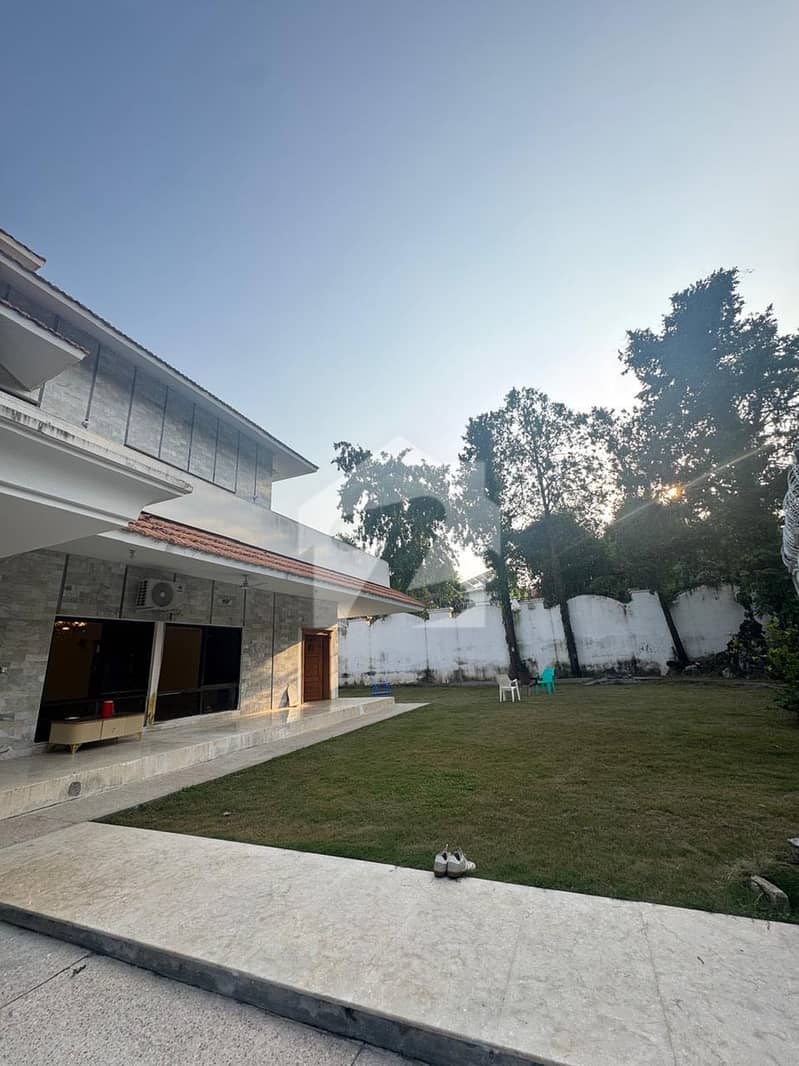 E-7 Top Location Full House Available For Rent E-7 Top Location Full House Available For Rent