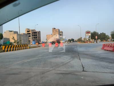سُندرانڈسٹریل اسٹیٹ لاہور میں 7 مرلہ کمرشل پلاٹ 1.85 کروڑ میں برائے فروخت۔ سُندرانڈسٹریل اسٹیٹ لاہور میں 7 مرلہ کمرشل پلاٹ 1.85 کروڑ میں برائے فروخت۔