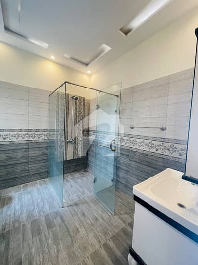 Prime Location 5 Marla House For Rent in DHA Phase 9 Town