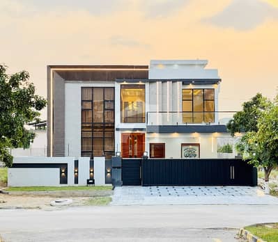 1 Kanal (50x90) Luxury Designer Semi Furnished House For sale in CDA Sector MPCHS Multi Garden B17 Block A