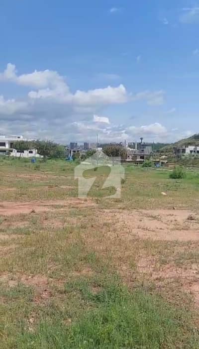 1 KNALP LOT DHA 4 SECTOR A STREET 2