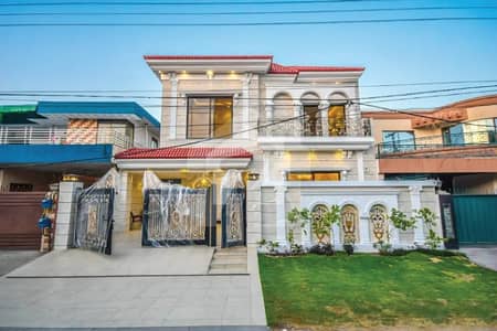 ڈی ایچ اے فیز 4 ڈی ایچ اے ڈیفینس,لاہور میں 5 کمروں کا 1 کنال مکان 7.75 کروڑ میں برائے فروخت۔