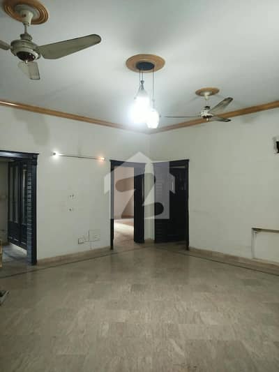 Three Bedroom Unfurnished Ground Portion for Rent E-11/3, Islamabad