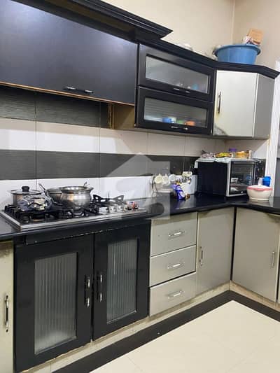 Prime Location 300 Square Yards Upper Portion For Sale In Karachi