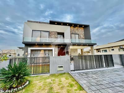 Luxurious Living Exquisite Residence Bungalow For Sale Luxurious Living Exquisite Residence Bungalow For Sale