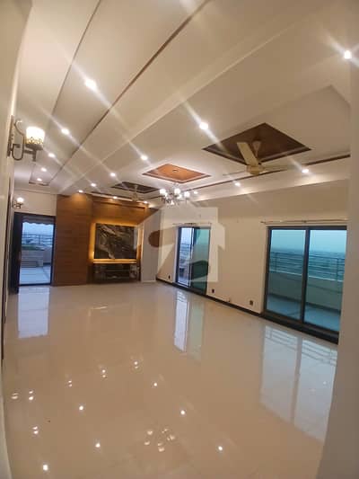 Luxury Penthouse Available For Rent In Askari 11 Lahore