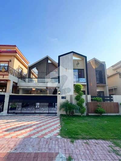 22 Marla Top Luxury Designer House For Sale 22 Marla Top Luxury Designer House For Sale