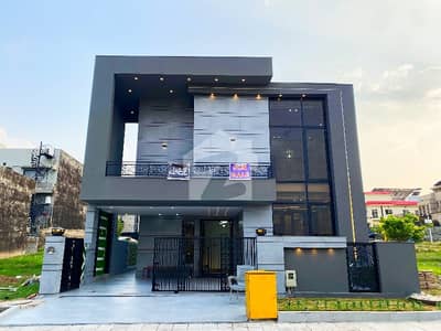Most Amazing 10 Marla House with 5 Bedrooms Most Amazing 10 Marla House with 5 Bedrooms