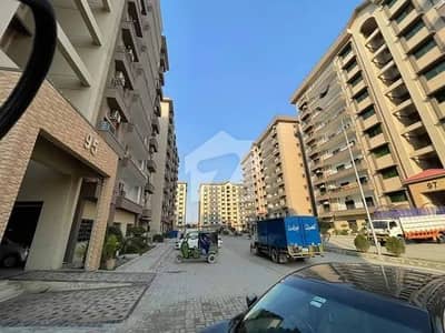 Luxury 4bedrooms Apartment Available For Rent In Askari 11 Lahore