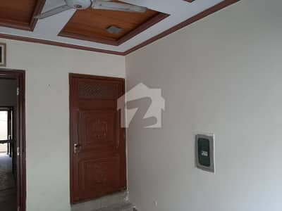 جوہر ٹاؤن فیز 2 جوہر ٹاؤن,لاہور میں 4 کمروں کا 5 مرلہ مکان 2.55 کروڑ میں برائے فروخت۔ جوہر ٹاؤن فیز 2 جوہر ٹاؤن,لاہور میں 4 کمروں کا 5 مرلہ مکان 2.55 کروڑ میں برائے فروخت۔