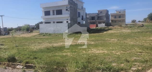 Sun-Facing 10 Marla Plot For Sale In Gulberg Residencia Block P Prime Location, Ready For Construction Sun-Facing 10 Marla Plot For Sale In Gulberg Residencia Block P Prime Location, Ready For Construction