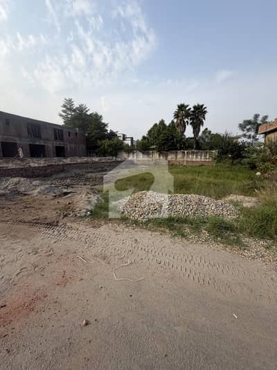 30 Marla Plot 1 Kanal B Mil Jaye Ga