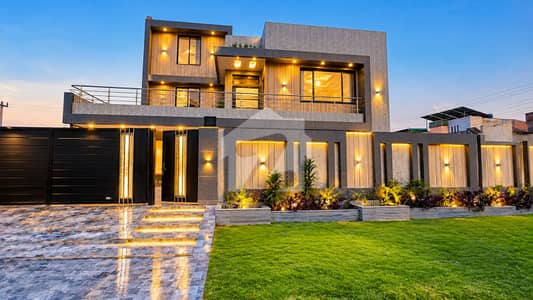 این ایف سی 1 - بلاک ڈی (ایس ای) این ایف سی 1,لاہور میں 5 کمروں کا 1 کنال مکان 7.95 کروڑ میں برائے فروخت۔ این ایف سی 1 - بلاک ڈی (ایس ای) این ایف سی 1,لاہور میں 5 کمروں کا 1 کنال مکان 7.95 کروڑ میں برائے فروخت۔