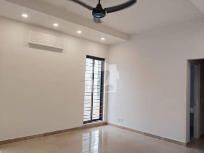 1 KANAL ELEGANT AND FULLY RENOVATED SUPER HOT LOCATED BUNGALOW NEAR RING ROAD & IMTIAZ STORE IS AVAILABLE IN THE BEST BLOCK OF DHA LAHORE