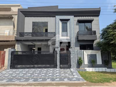 10 MARLA BRAND NEW MODERN HOUSE AVAILABLE FOR SALE IN PRIME LOCATION OF IEP ENGINEERING TOWN 10 MARLA BRAND NEW MODERN HOUSE AVAILABLE FOR SALE IN PRIME LOCATION OF IEP ENGINEERING TOWN