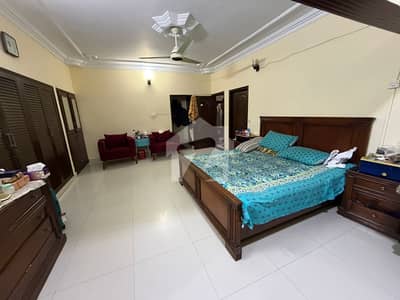 Sea View Apartments Flat For rent Sized 2700 Square Feet