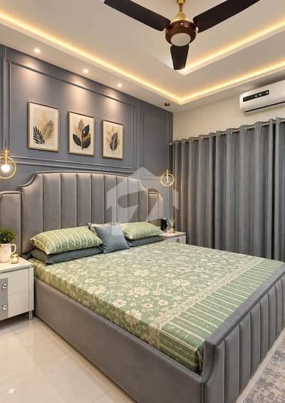 3 Bed Dd Two Side Corner Front Flat For Sale