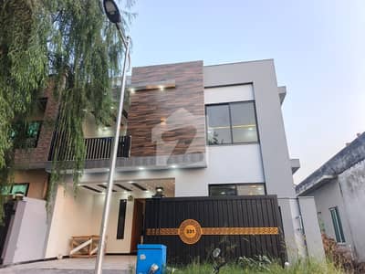 Spacious House Is Available For Sale In Ideal Location Of MPCHS - Block C
