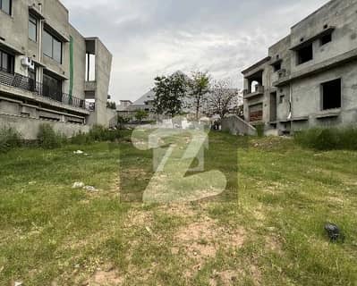 Exclusive 1 Kanal Back Open Plot Ideal For Luxury Living