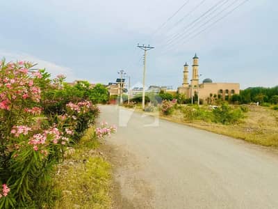 10 Marla Possession Prime Location South Open Plot Close To Functional Mart ,Mosque And Park For Sale At Reasonable Price