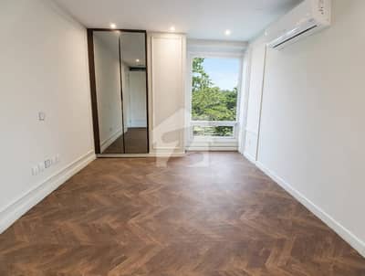 Executive 3 Bed Semi Furnished With Huge Lounge - Most Premium Building Gulberg 3