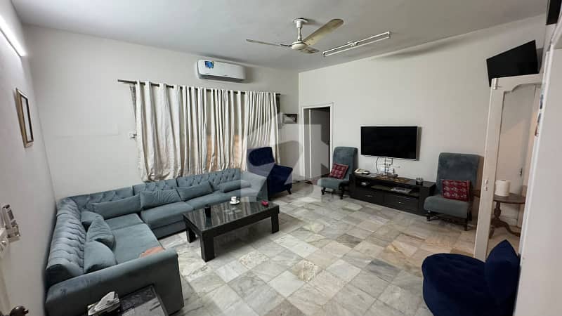 1 Kanal House For Rent In F-10, Islamabad 1 Kanal House For Rent In F-10, Islamabad