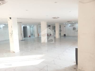 بلیو ایریا اسلام آباد میں 12 مرلہ Studio دفتر 10.0 لاکھ میں کرایہ پر دستیاب ہے۔