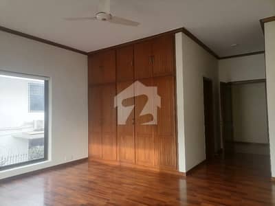 Aesthetic House Of 2 Kanal For Rent Is Available