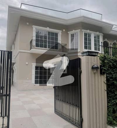 ایف ۔ 8 اسلام آباد میں 5 کمروں کا 2 کنال مکان 12.0 لاکھ میں کرایہ پر دستیاب ہے۔