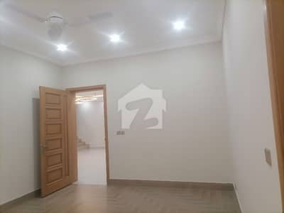ایف ۔ 7 اسلام آباد میں 1 کنال مکان 16.0 لاکھ میں کرایہ پر دستیاب ہے۔