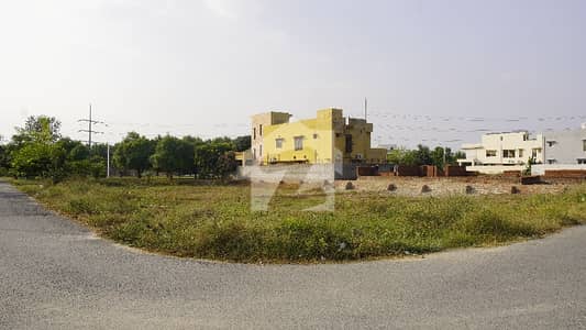 18 Marla Corner Plot For Sale Facing Park In Bankers Avenue, Bedian Road Lahore Cantt
