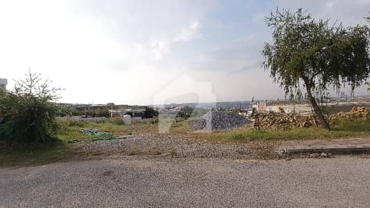 On Excellent Location Bahria Garden City West Residential Plot Sized 4 Kanal On Excellent Location Bahria Garden City West Residential Plot Sized 4 Kanal