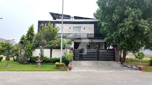 Your Search Ends Right Here With The Beautiful Corner House In DHA Phase 8 - Block V At Affordable Price Of Pkr Rs. 550000