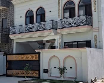 1800 Square Feet House For Grabs In B-17 1800 Square Feet House For Grabs In B-17