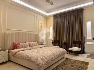 10 MARLA FULLY FURNISHED HOUSE FOR RENT ON HOT LOCATION