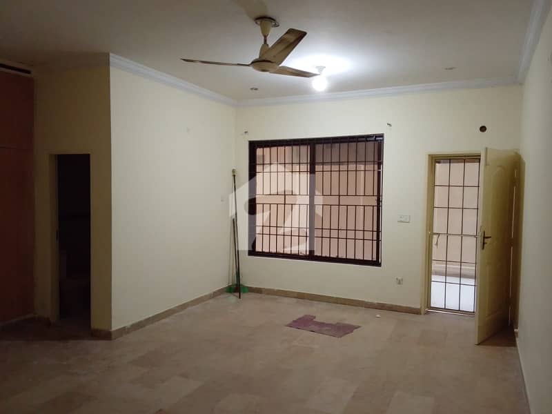 Basement Available For Rent In E11 2 Basement Available For Rent In E11 2