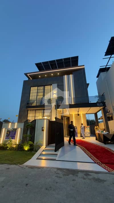 DESIRE HOMES 5 MARLA HOUSE FOR SALE IN TOP LOCATION OF 9 TOWN