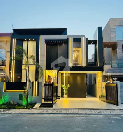 10 Marla Residential House For Sale In Sector C Gulbahar Block, Nearby Commercial Market, School, Mosuqe and Health Care Canter
