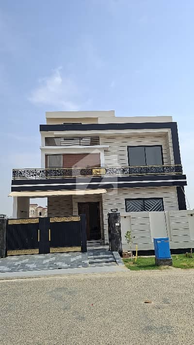 Beautiful New Home, Close To Villa Community