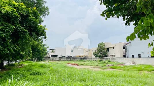 One Kanal Plot No-373 Ideal Location Residential Plot In Prime Of Eden City Available For Sale Near To Park Masjid & Commercial Market. One Kanal Plot No-373 Ideal Location Residential Plot In Prime Of Eden City Available For Sale Near To Park Masjid & Commercial Market.