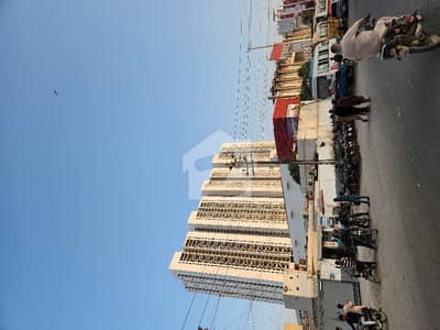 لکی وَن آپارٹمنٹ راشد منہاس روڈ,کراچی میں 3 کمروں کا 8 مرلہ فلیٹ 4.0 کروڑ میں برائے فروخت۔ لکی وَن آپارٹمنٹ راشد منہاس روڈ,کراچی میں 3 کمروں کا 8 مرلہ فلیٹ 4.0 کروڑ میں برائے فروخت۔
