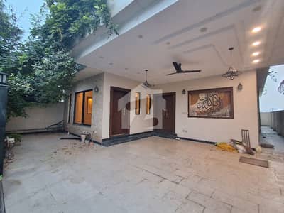 10 Marla Luxury House Available For Rent In Reasonable Price And Prime Location Bahria Enclave Isalmabad