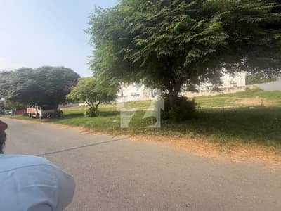 5 MARLA PLOT FOR SALE 40 FT ROAD DHA PHASE 6 HOT LOCATION IDEAL DEAL CHEAPEST OFFER