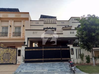 اقبال ایونیو فیز 3 اقبال ایوینیو,لاہور میں 3 کمروں کا 1 کنال بالائی پورشن 90.0 ہزار میں کرایہ پر دستیاب ہے۔ اقبال ایونیو فیز 3 اقبال ایوینیو,لاہور میں 3 کمروں کا 1 کنال بالائی پورشن 90.0 ہزار میں کرایہ پر دستیاب ہے۔