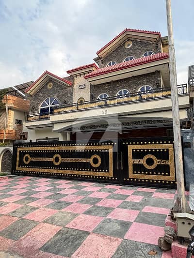 50x90 (1 Kanal ) luxury house Available for Sale in G-13