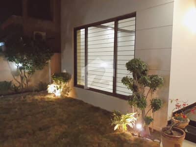 ڈی ایچ اے فیز 4 ڈی ایچ اے ڈیفینس,لاہور میں 6 کمروں کا 1 کنال مکان 7.95 کروڑ میں برائے فروخت۔