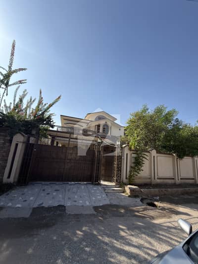 7-Bed House for Rent - Sector D-1, Hayatabad (Near Bilal Market)