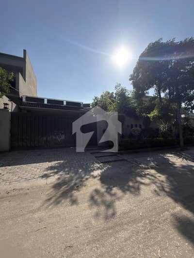 5-Bed Single Story House for Rent - Sector E-1, Hayatabad