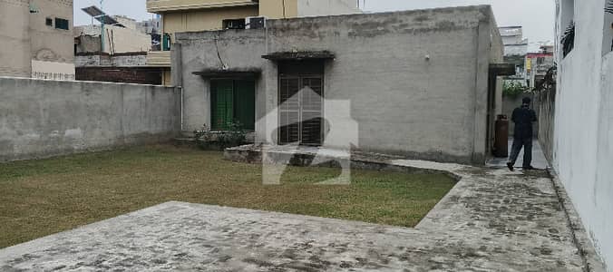 PiA society 15 marla single story place for sale